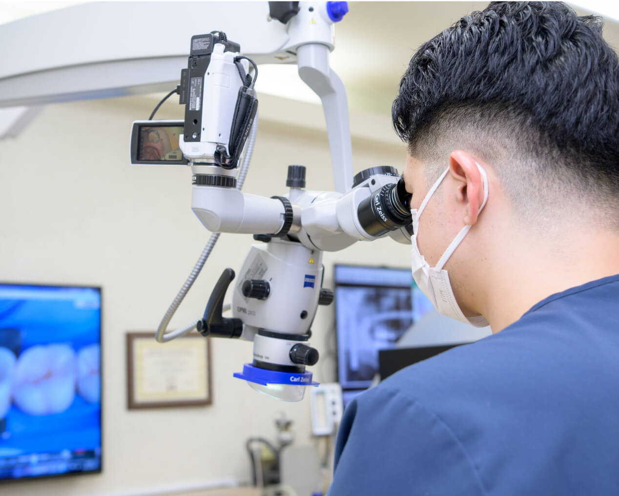 見えない不安を認定医による精密な視界で一生の安心へ。